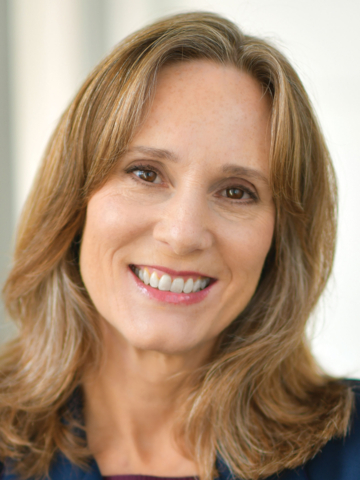 Nikki Ohagan Profile Headshot